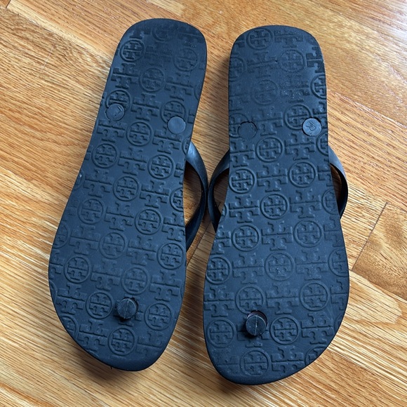 LOT of 3 Tory Burch Flip Flops - size 8 or 8.5 - Picture 3 of 8